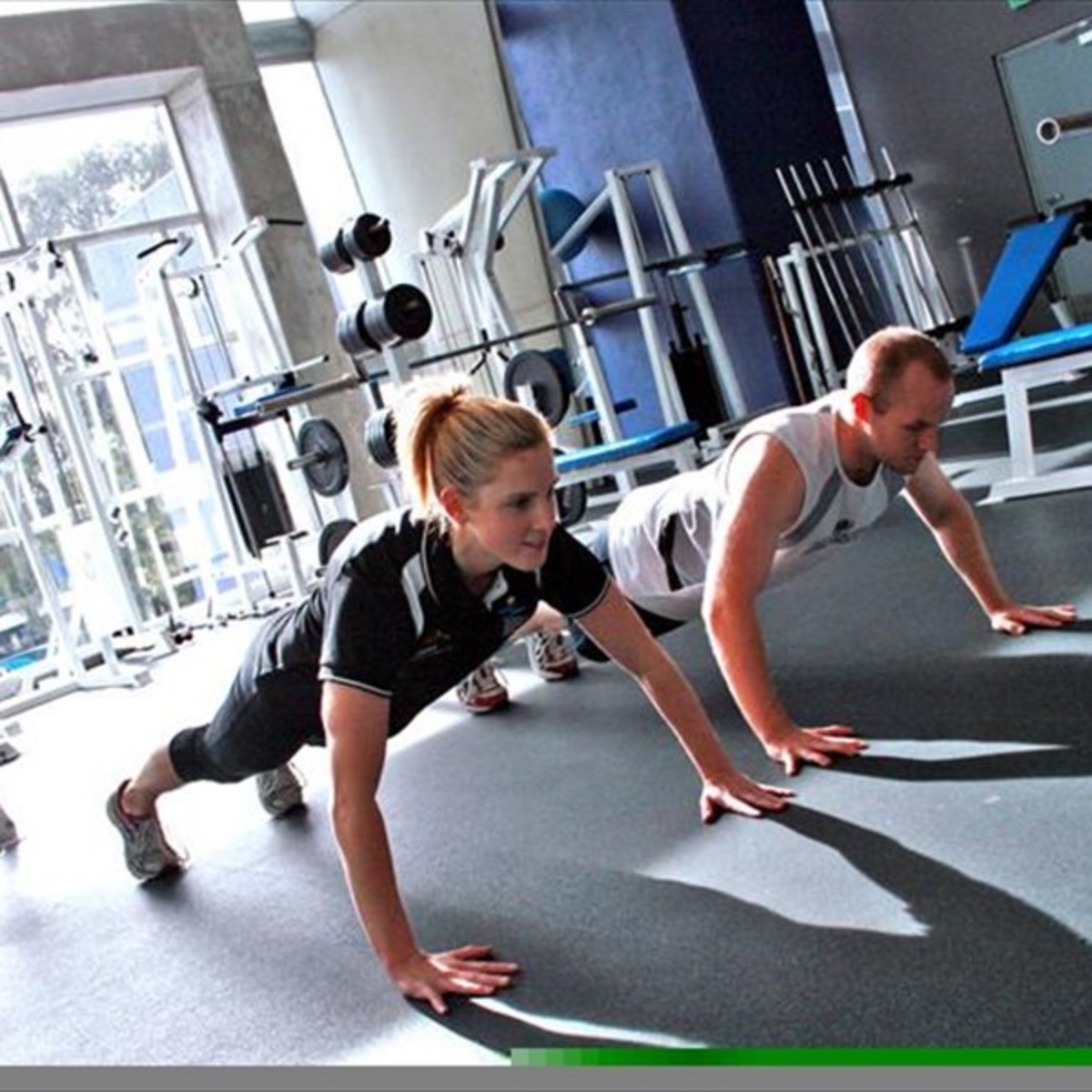 Тренировки видное. Спортивная эффективность. Метод повторной тренировки фото. Физически неразвитый человек. Упражнения повторный метод фото.