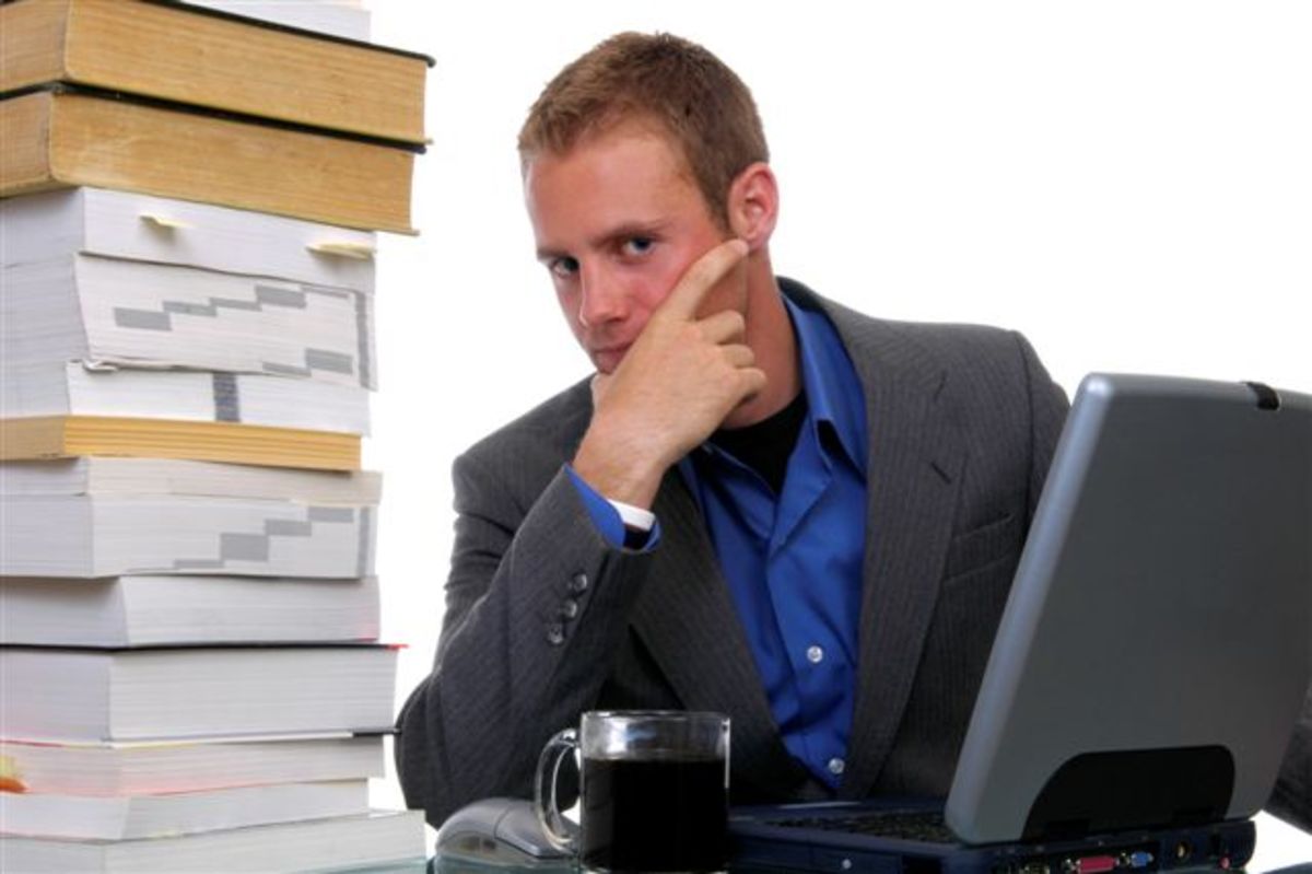 Руководитель и подчиненные. Интервью напротив друг друга. Ответственная личность. Руководитель руководящих руководителей. Предложили стать директором.