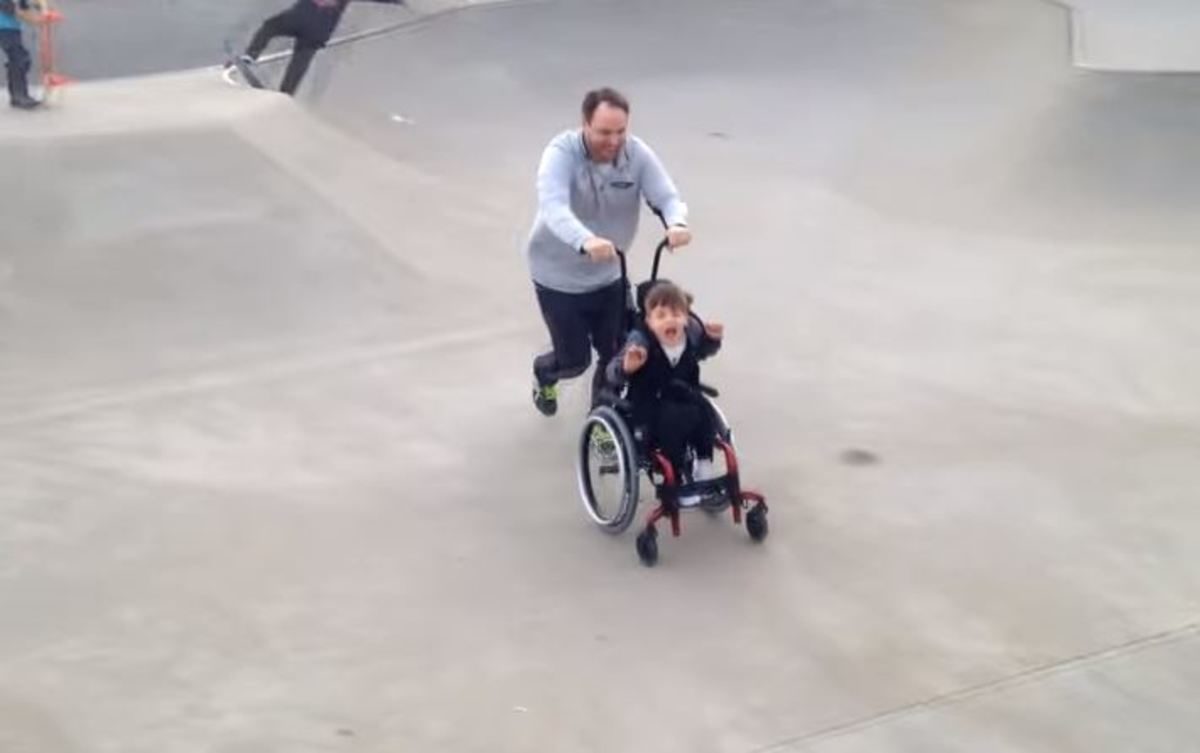 εγκεφαλική παράλυση