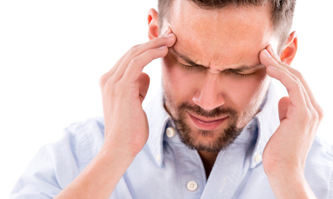 Μηνιγγίωμα στο κεφάλι: Μην αδιαφορήσετε σε αυτά τα συμπτώματα - Τι θα  νιώσετε αν σας συμβεί - Iatropedia