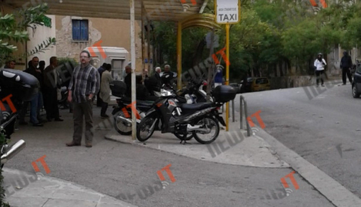 χειρουργός