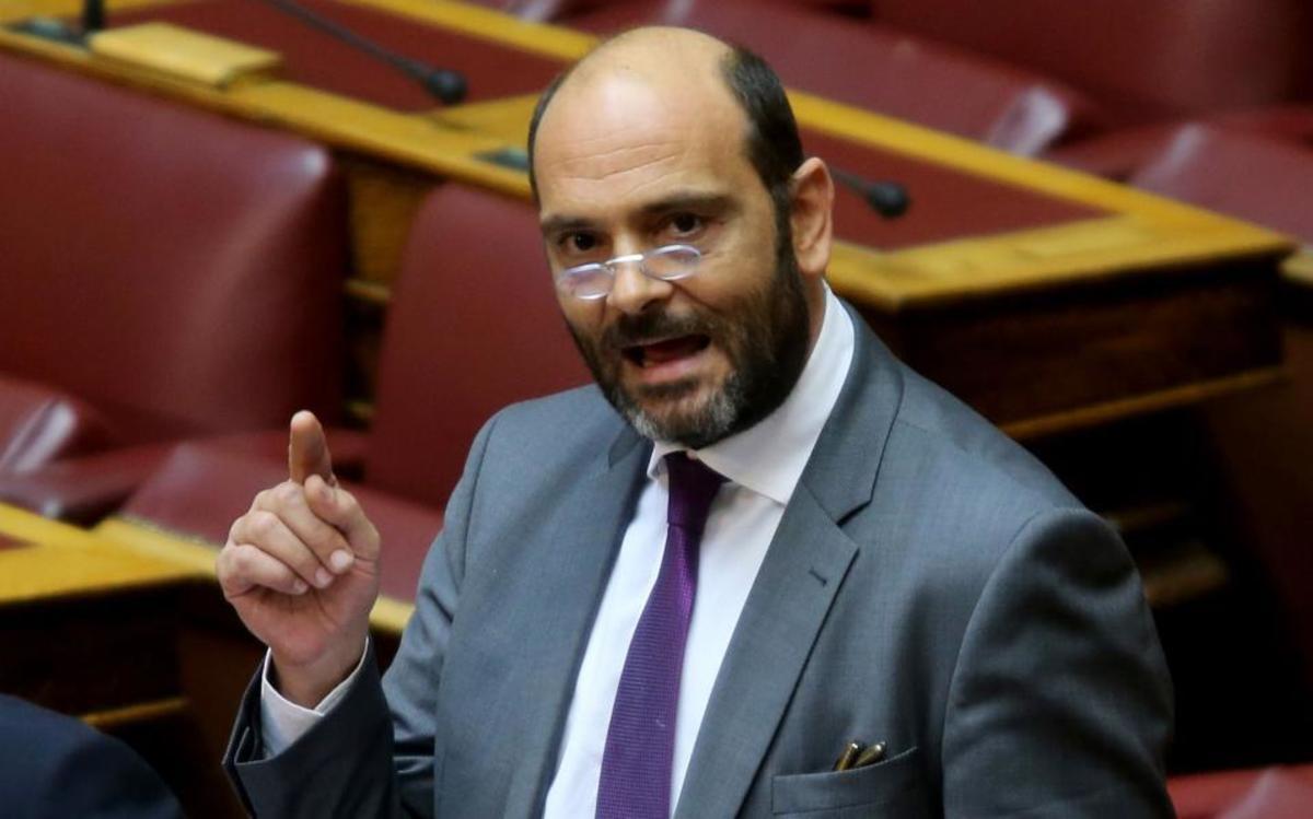 fotilas-thumb-large--3-thumb-large