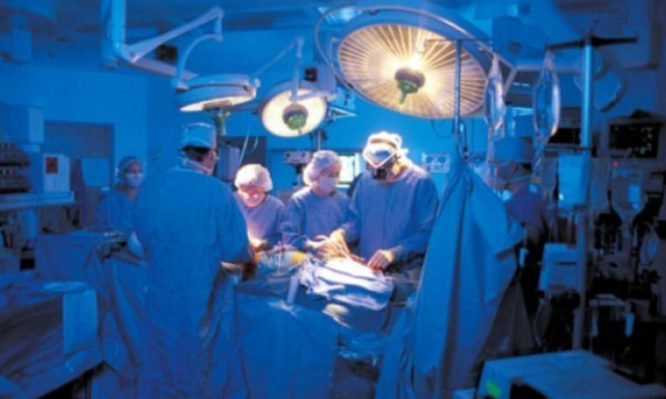 επέμβαση αλλαγής φύλου