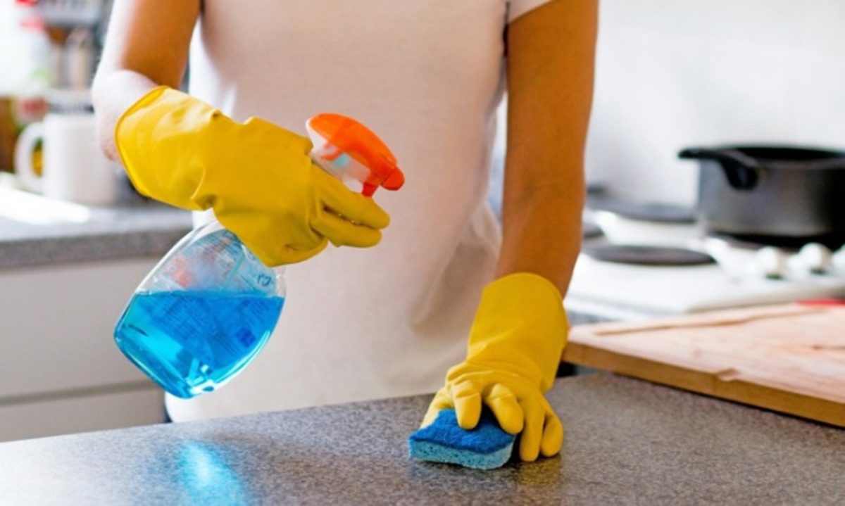 καθαριστικά σπρέι