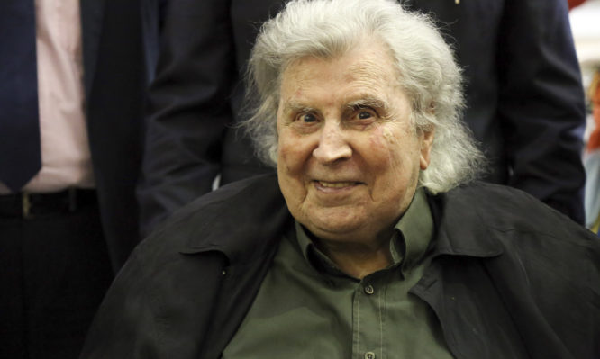 Μίκης Θεοδωράκης