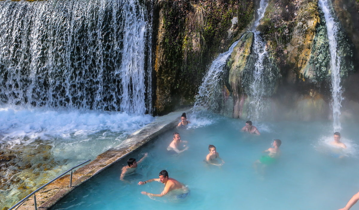 ιαματικά λουτρά