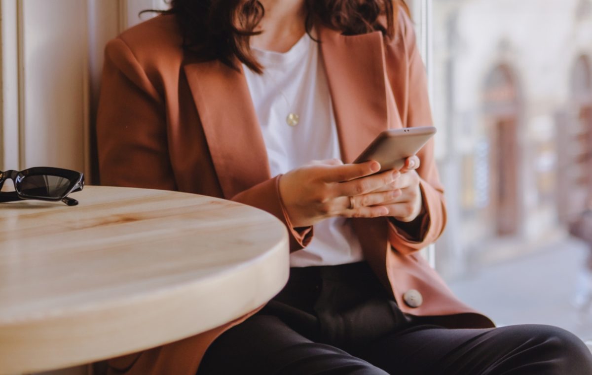 γραπτά μηνύματα