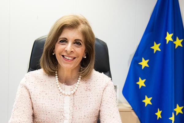 ΣΤΕΛΛΑ ΚΥΡΙΑΚΙΔΟΥ