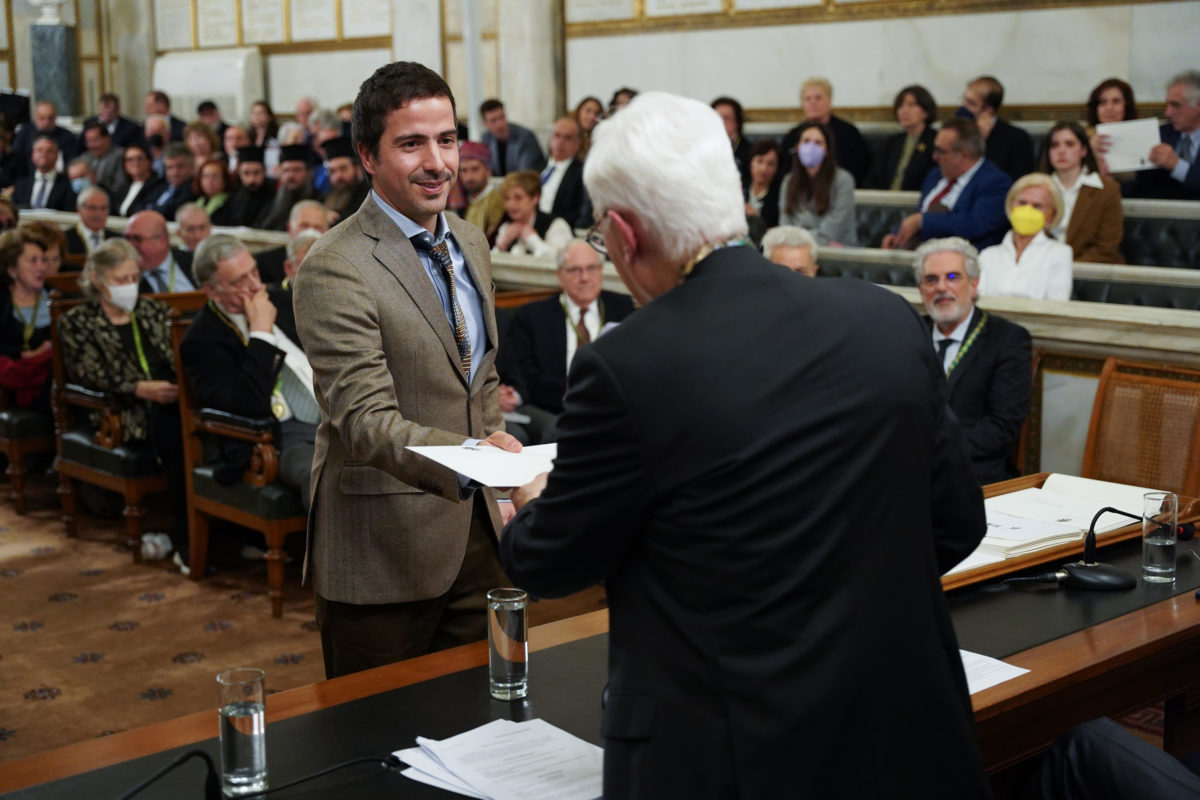 Η έρευνα έλαβε το βραβείο «Γ.Θ. Φωτεινού» της Ακαδημίας Αθηνών κατά την πρόσφατη απονομή.