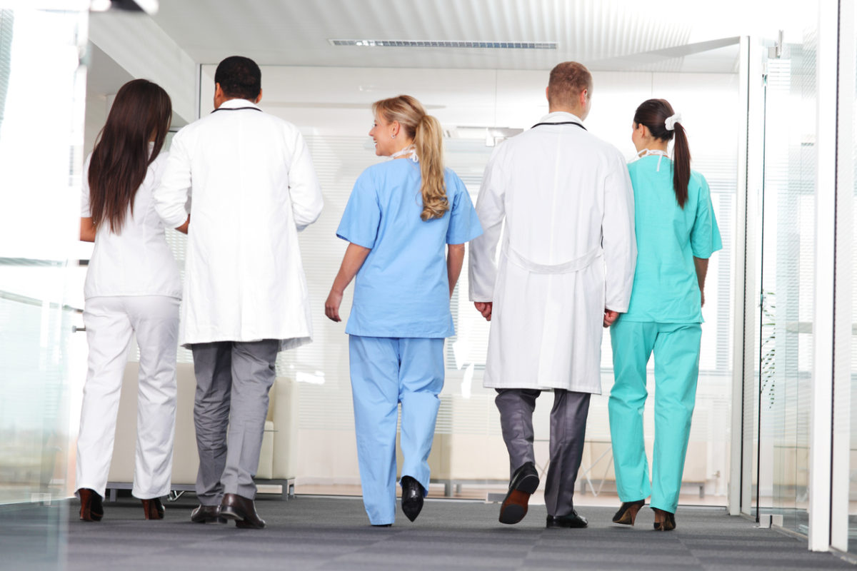 νοσηλευτές