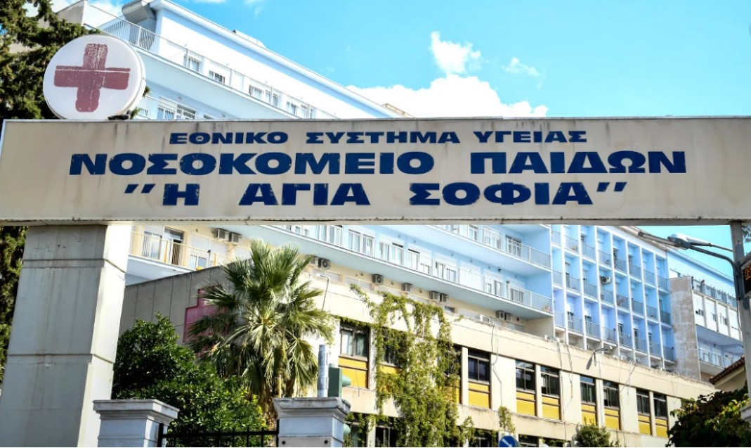 Διασωληνωμένος στο Παίδων νοσηλεύεται ο 14χρονος που κατέρρευσε στα κάλαντα