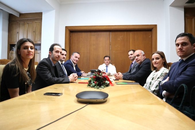 Συνάντηση Γεωργιάδη με τον πρόεδρο του Πανελλήνιου Συλλόγου Φαρμακαποθηκαρίων