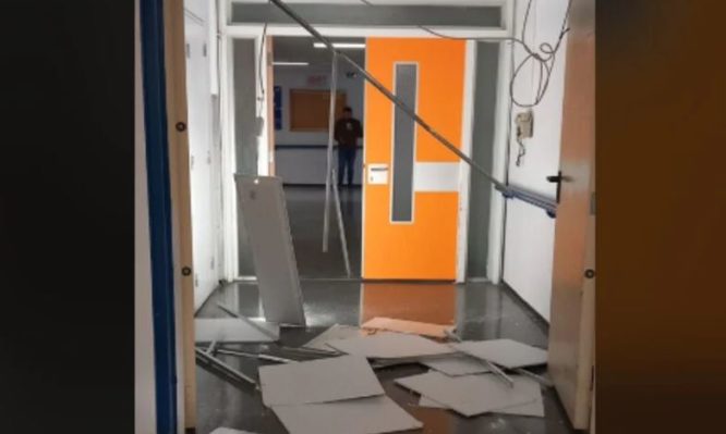 Πανικός επικράτησε στο νοσοκομείο Ρίου, όταν κατέρρευσε τμήμα της οροφής στη Β’ Ορθοπεδική Κλινική