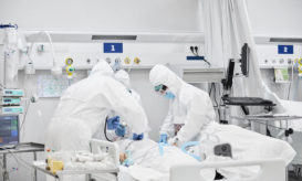 Covid-γρίπη-RSV: Η «τέλεια καταιγίδα» σαρώνει την Ευρώπη