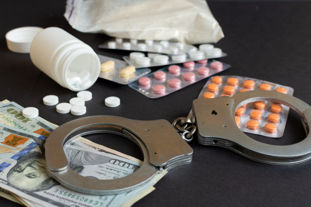 παράνομα φαρμακευτικά σκευάσματα