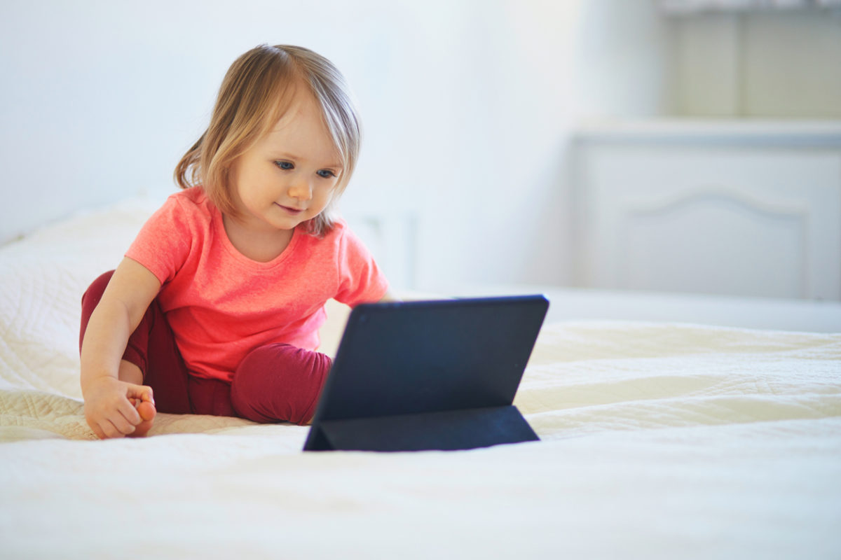 παιδί και οθόνη