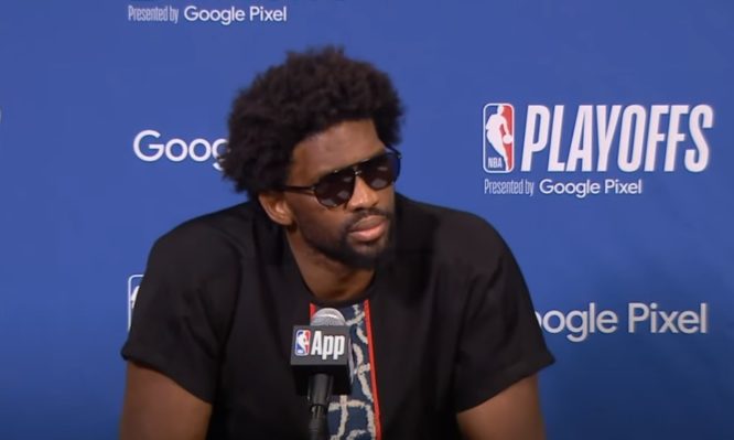 Ο Τζοέλ Εμπίντ