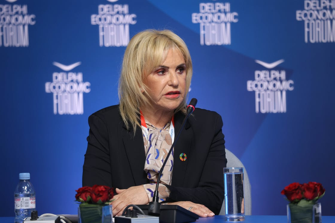 Ιουλία Τσέτη, Επίτιμη Διδάκτωρ ΕΚΠΑ, CEO of OFET, GS of BoD of SEV, Πρόεδρος του ΟΗΕ GCNH UNI-PHARMA SA & InterMed Α.Ε.