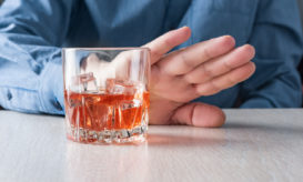 άρνηση αλκοόλ