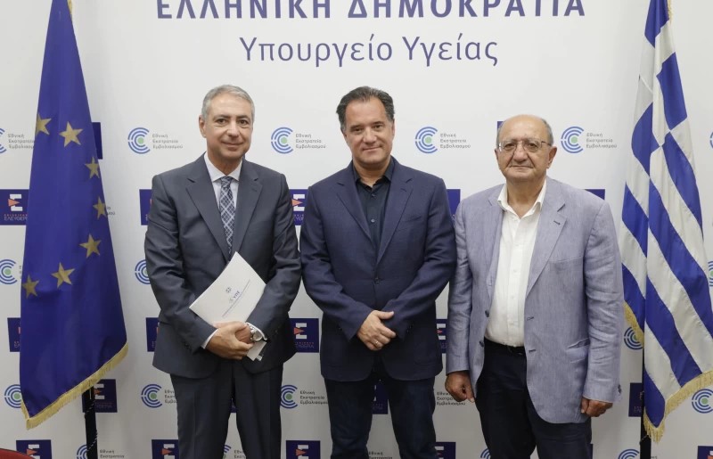 Φωτογραφία από την υπογραφή της σύμβασης για το Άγιος Ανδρέας