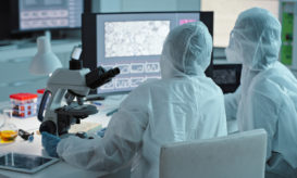ερευνητές, Covid, υπολογιστές, μικροσκόπια