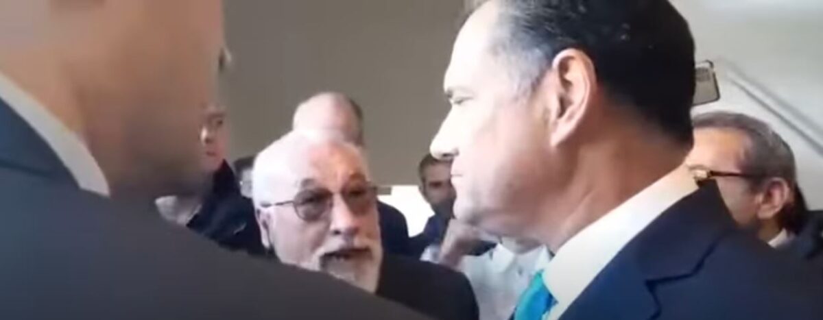 Ένταση κατά την επίσκεψη Γεωργιάδη στα νοσοκομεία της Πάτρας (βίντεο)