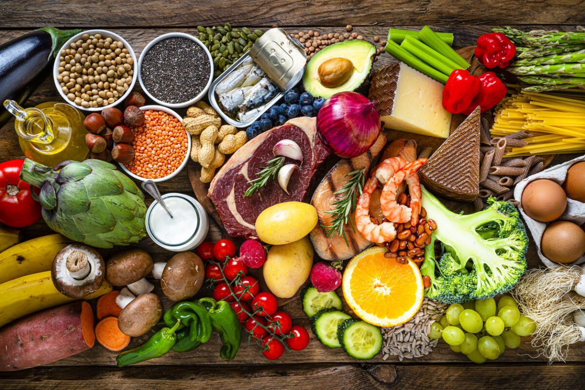 Κάποιες τροφές θεωρούνται «πρωταθλητές» στην προστασία του οργανισμού μας, προσφέροντάς μας ευεργετικά θρεπτικά συστατικά που λειτουργούν σαν «ασπίδα» για τον οργανισμό.