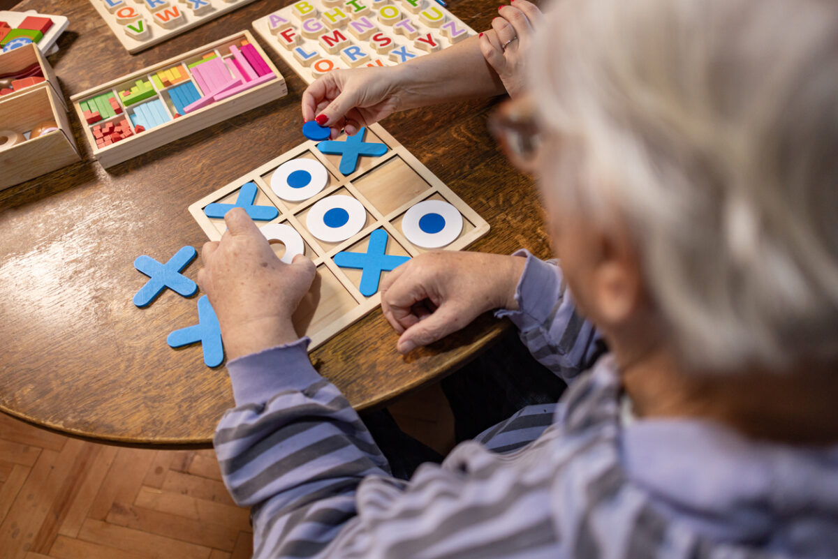 Ερευνητές μελετούν μυστηριώδεις περιοχές πρωτεϊνών υπεύθυνων για το Αλτσχάιμερ