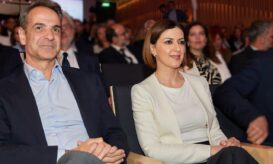 Η Ειρήνη Αγαπηδάκη με τον πρωθυπουργό