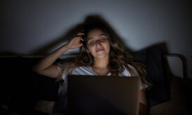 εθισμός στο πορνογραφικό υλικό