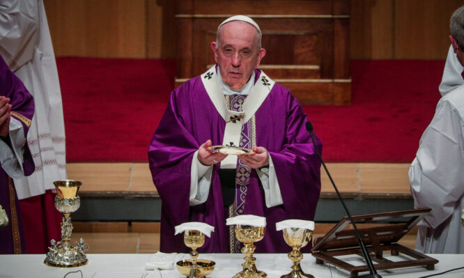 Θανατοπραξία: Πώς συντηρείται η σορός του Πάπα μέχρι την κηδεία - Μία παράδοση αιώνων στην παπική ιστορία