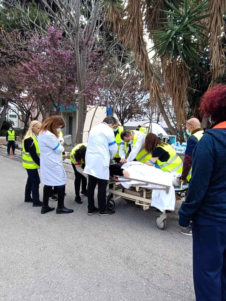 Επιτυχημένη άσκηση ετοιμότητας στο νοσοκομείο «Η Αγία Βαρβάρα»