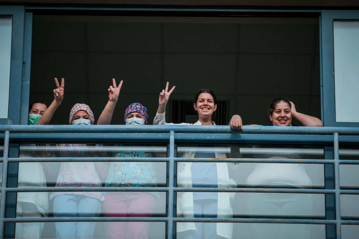 νοσηλευτές