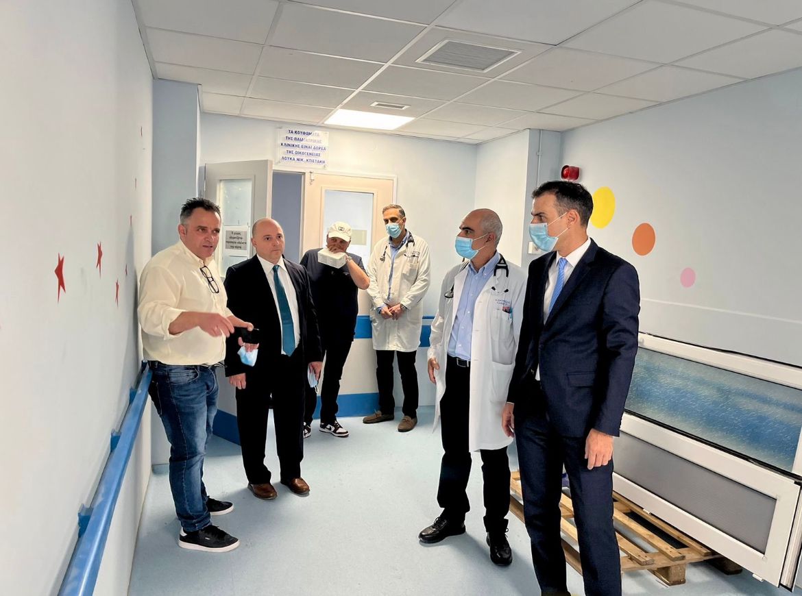 Επίσκεψη Θεμιστοκλέους στο Γενικό Νοσοκομείο Χίου: «Δέσμευσή μας η συνεχής στήριξη των υγειονομικών δομών στα νησιά»
