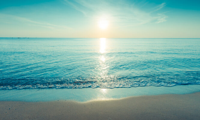 Καθαρά τα νερά σε έξι πολυσύχναστες παραλίες του Βόλου