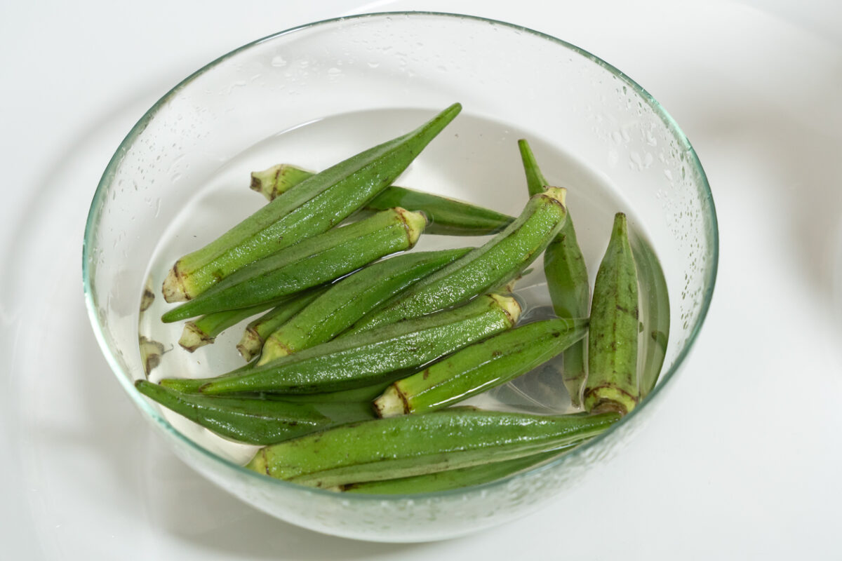 Οι μπάμιες έγιναν μόδα στο TikTok: Ποια είναι η αλήθεια για το... μπαμιόνερο