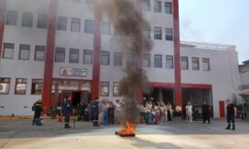Νοσοκομείο Μεταξά: Εικόνες από τη μάχη του προσωπικού με τις φλόγες στο πλαίσιο εκπαιδευτικής άσκησης