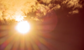 Καύσωνας και καρδιοπαθείς: Οδηγός προστασίας από την Ελληνική Καρδιολογική Εταιρεία