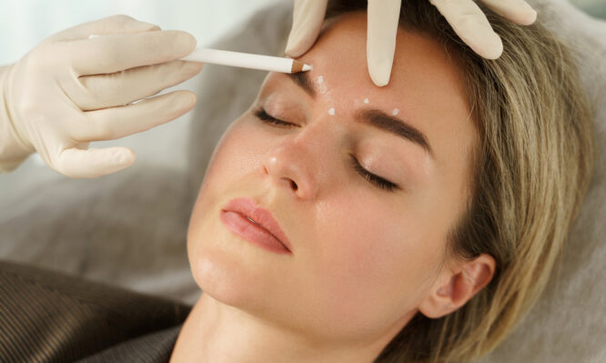 Συναγερμός από μαζικά κρούσματα αλλαντίασης από Botox στη Βρετανία