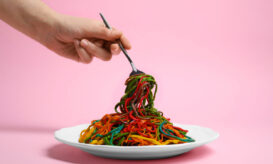 Ένα στα πέντε συσκευασμένα τρόφιμα και ποτά περιέχει συνθετικές χρωστικές ουσίες