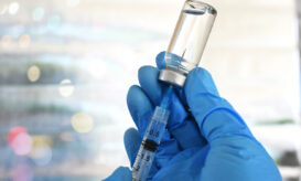 HIV/AIDS: Ενέσιμο φάρμακο που χορηγείται 2 φορές τον χρόνο θα μπορούσε να σταματήσει τη μετάδοση