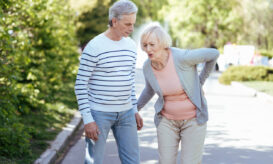 περπάτημα - πόνος στη μέση