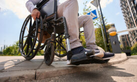 άτομα με αναπηρία