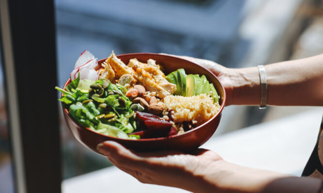 Οι περισσότεροι άνθρωποι δεν αλλάζουν συνήθειες διατροφής μετά τον καρκίνο δείχνει νέα έρευνα