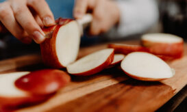 Μήλα: 6 οφέλη για την υγεία και δυνητικοί κίνδυνοι