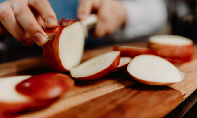 Μήλα: 6 οφέλη για την υγεία και δυνητικοί κίνδυνοι