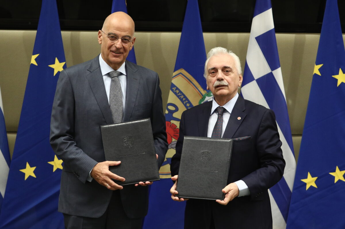 ΥΠΕΘΑ: Υπογραφή μνημονίου συνεργασίας με τον Ελληνικό Ερυθρό Σταυρό