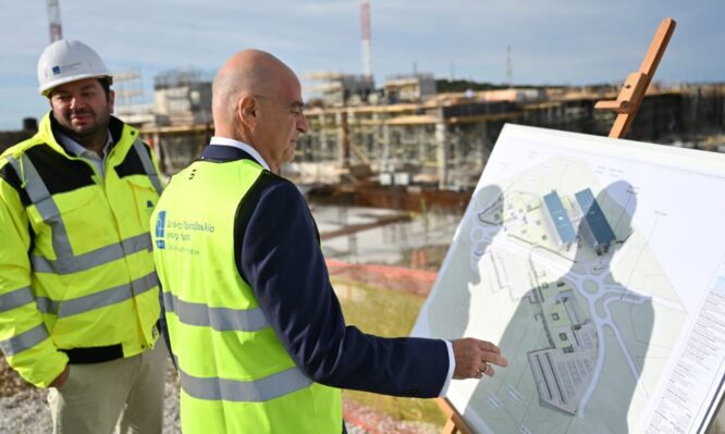 Δένδιας - Παιδιατρικό νοσοκομείο