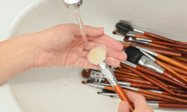 πινέλα μακιγιάζ