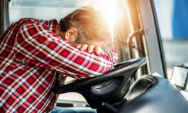 Οδήγηση και ασφάλεια: Ποια κατάσταση είναι τόσο επικίνδυνη όσο και το αλκοόλ